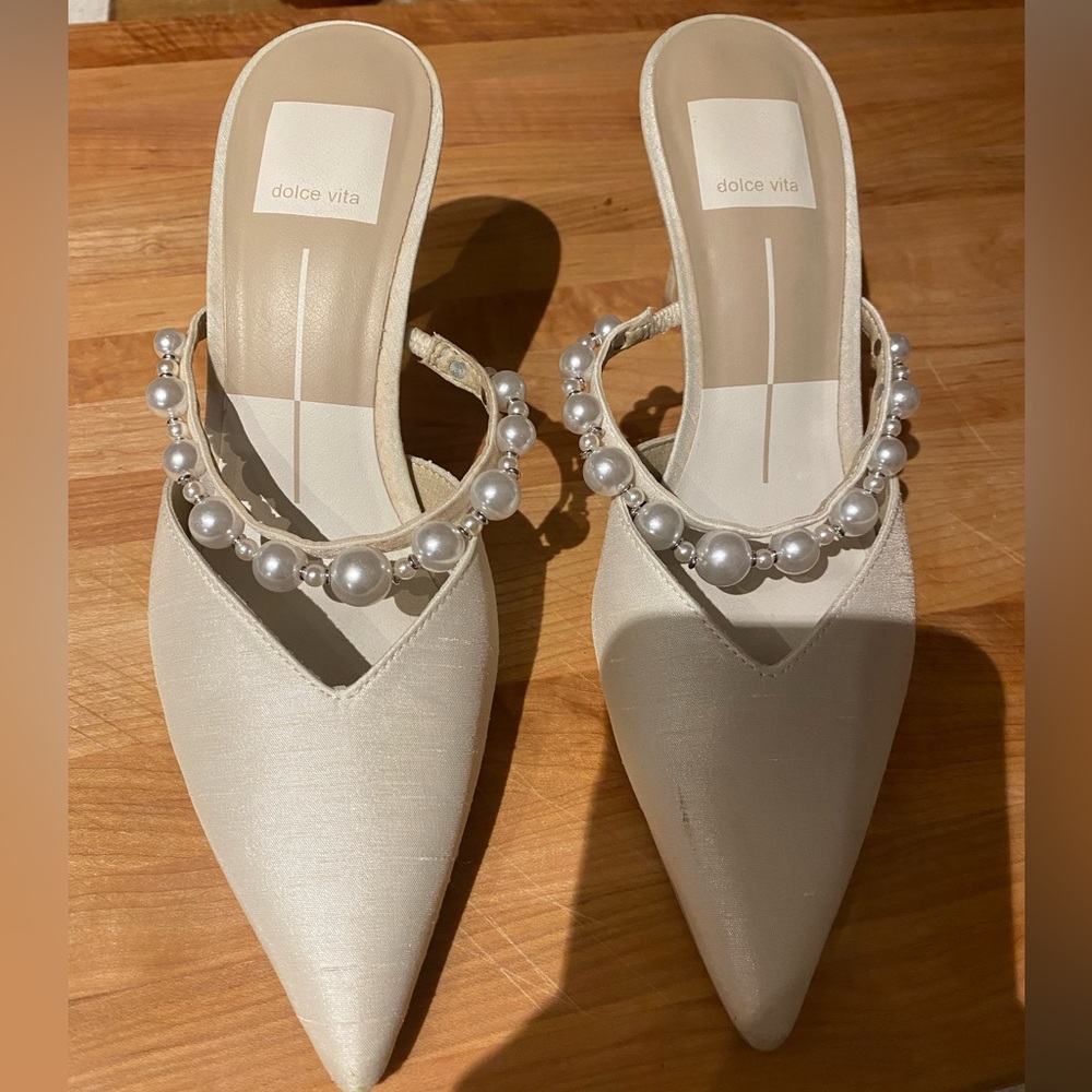 Dolce Vita Kanika Pearl Heel
